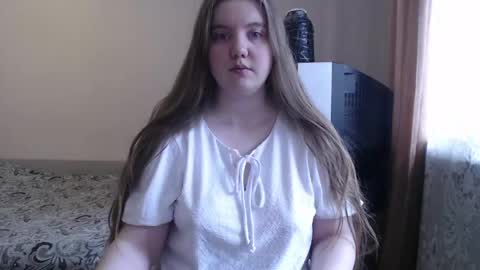 Josefin online show from 04-20-26, 06:49