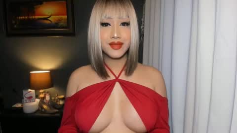 Snapshot of aqueenofcumxx chatting on 02-09-25, 07:30 Alicia online show from 02-09-25, 07:30