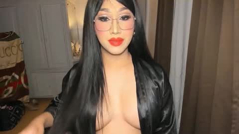 Snapshot of aqueenofcumxx chatting on 03-14-26, 07:19 Alicia online show from 03-14-26, 07:19