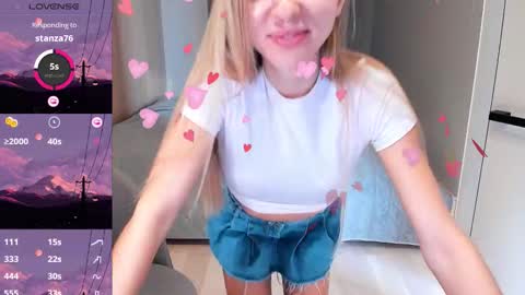 aquilaris online show from 11-25-25, 11:32