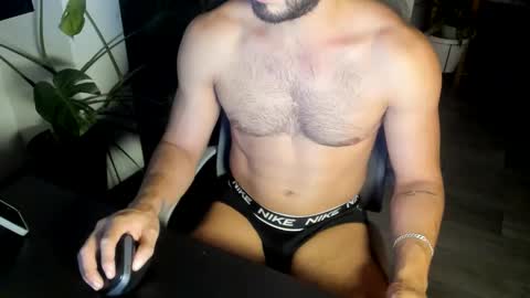 Snapshot of aquiles0224 chatting on 05-19-26, 02:51 T. online show from 05-19-26, 02:51