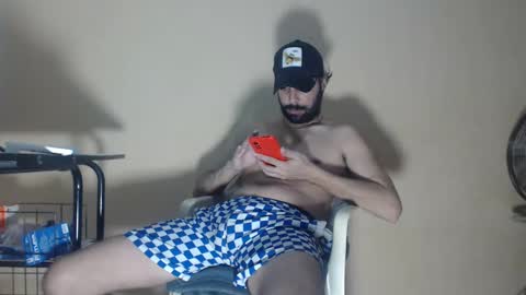 Snapshot of arabebigcock chatting on 11-24-25, 07:30 ARABE online show from 11-24-25, 07:30