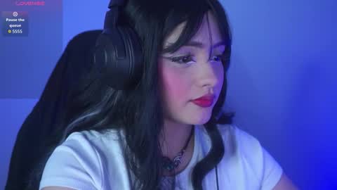 Snapshot of aramjoness chatting on 02-12-26, 09:04 Aram - Next stream 28-01 online show from 02-12-26, 09:04