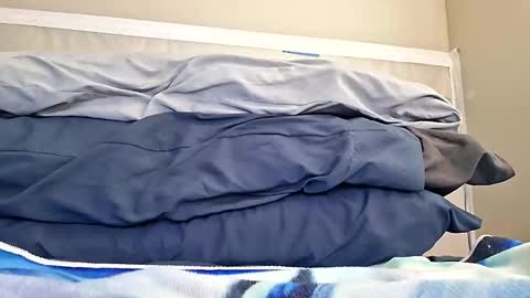 aranda1684892 online show from 04-19-26, 10:23