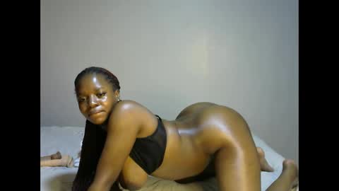 Snapshot of arcana_minnie chatting on 05-30-26, 02:41 Arcana online show from 05-30-26, 02:41