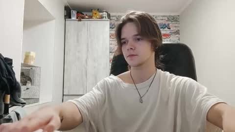 Snapshot of arcanetracer chatting on 12-04-25, 08:39 Daniel online show from 12-04-25, 08:39