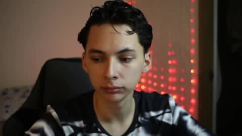 ARCHIBALDO online show from 04-12-26, 04:06