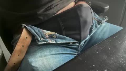 Snapshot of arcticviking81 chatting on 05-25-26, 04:24 arcticviking81 online show from 05-25-26, 04:24