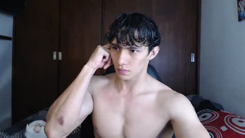 Snapshot of ares_aestheticgod chatting on 12-25-24, 01:53 Ares D online show from 12-25-24, 01:53