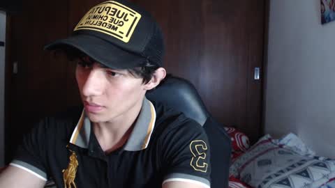 Snapshot of ares_aestheticgod chatting on 01-06-25, 02:15 Ares D online show from 01-06-25, 02:15