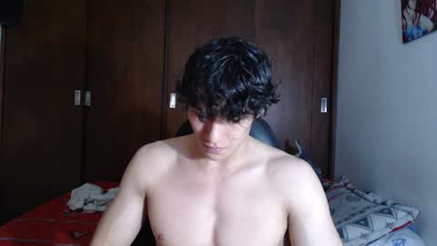 Snapshot of ares_aestheticgod chatting on 01-22-25, 04:34 Ares D online show from 01-22-25, 04:34