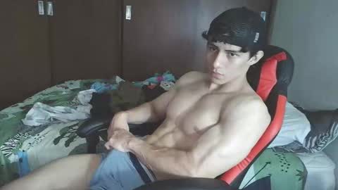 Snapshot of ares_aestheticgod chatting on 09-18-25, 12:01 Ares D online show from 09-18-25, 12:01