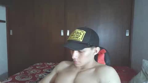 Snapshot of ares_aestheticgod chatting on 11-02-25, 03:20 Ares D online show from 11-02-25, 03:20