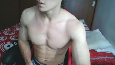 Snapshot of ares_aestheticgod chatting on 11-05-25, 06:41 Ares D online show from 11-05-25, 06:41