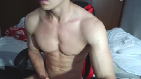 Snapshot of ares_aestheticgod chatting on 11-18-25, 08:02 Ares D online show from 11-18-25, 08:02