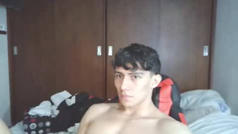 Snapshot of ares_aestheticgod chatting on 11-19-25, 07:47 Ares D online show from 11-19-25, 07:47