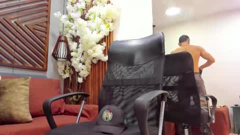 Snapshot of ares_stone chatting on 11-28-25, 11:35 Ares Stone online show from 11-28-25, 11:35