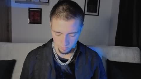 Snapshot of aresmassimox chatting on 11-27-25, 01:29 Mateo online show from 11-27-25, 01:29