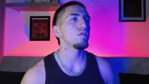 Snapshot of aresmassimox chatting on 12-16-25, 04:17 Mateo online show from 12-16-25, 04:17