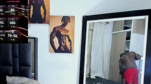 Snapshot of arexblakk chatting on 05-09-26, 01:00 AREXXBLAKK online show from 05-09-26, 01:00