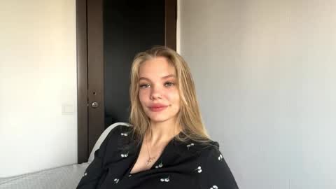 Amelia online show from 11-09-25, 05:39