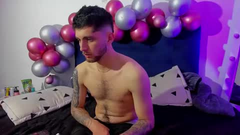 Ari and loggan online show from 12-27-24, 03:42