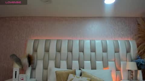 Snapshot of ari_lynn_ chatting on 12-01-25, 03:11 ari_lynn_ online show from 12-01-25, 03:11