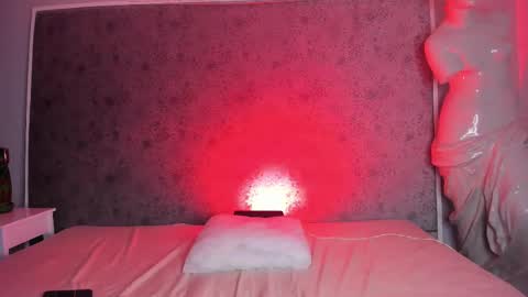 Ari  online show from 09-17-25, 05:20