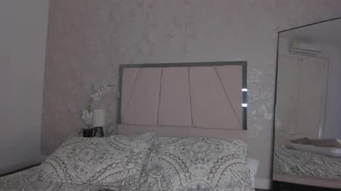 Ari Wilde online show from 04-14-26, 12:22