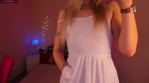 Snapshot of aria69stars chatting on 01-30-25, 11:44 aria69stars online show from 01-30-25, 11:44