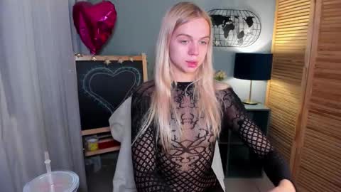 Snapshot of aria69stars chatting on 09-21-25, 08:49 aria69stars online show from 09-21-25, 08:49