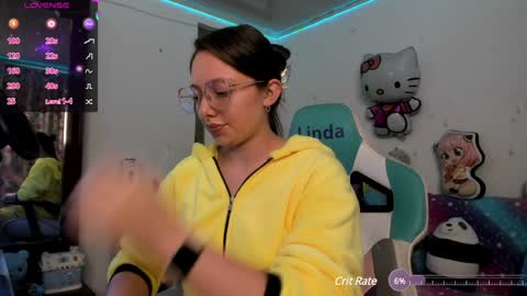 Snapshot of aria_alaia chatting on 01-09-25, 01:29 Linda online show from 01-09-25, 01:29