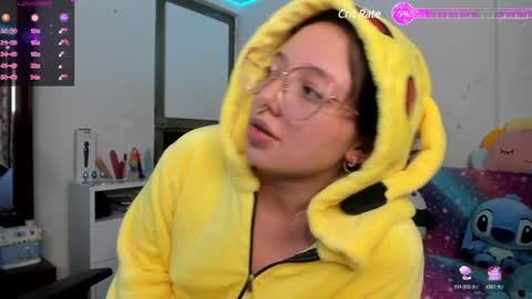 Snapshot of aria_alaia chatting on 01-09-25, 04:30 Linda online show from 01-09-25, 04:30