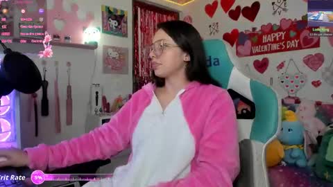 Snapshot of aria_alaia chatting on 02-24-26, 02:31 Linda online show from 02-24-26, 02:31
