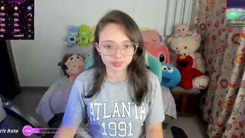 Snapshot of aria_alaia chatting on 05-23-26, 02:17 Linda online show from 05-23-26, 02:17