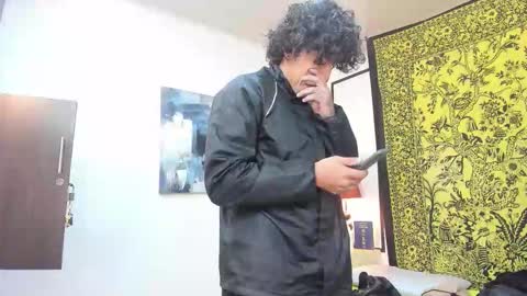 aria y orien  online show from 09-28-25, 11:04