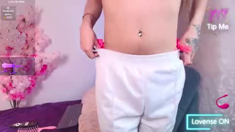 Ari online show from 07-18-26, 01:21