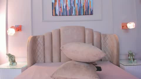 Snapshot of aria_greco chatting on 12-11-24, 03:24 Aria  online show from 12-11-24, 03:24