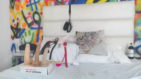 Snapshot of aria_martiin chatting on 01-31-25, 03:00 aria online show from 01-31-25, 03:00