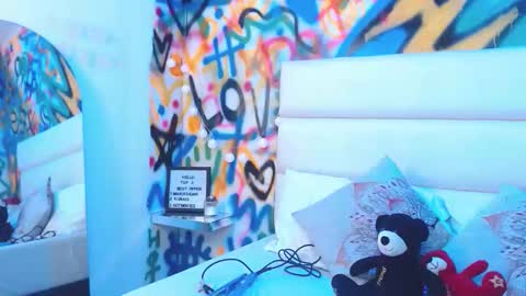 Snapshot of aria_martiin chatting on 11-14-25, 12:59 aria online show from 11-14-25, 12:59