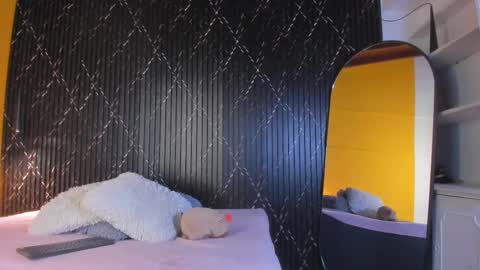 Aria Millers  online show from 11-04-25, 11:20