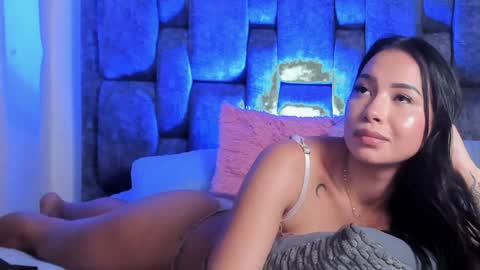 Snapshot of aria_rouge chatting on 02-01-25, 10:44 aria online show from 02-01-25, 10:44