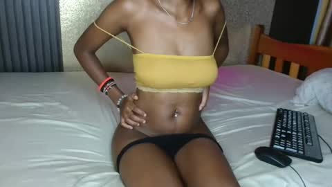 Snapshot of aria_shade chatting on 11-24-25, 11:48 aria_shade online show from 11-24-25, 11:48