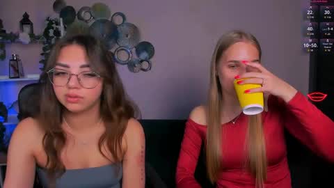 Snapshot of aria_voss_ chatting on 05-29-26, 06:00 aria_voss_ online show from 05-29-26, 06:00