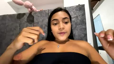 ariaanaa_grey online show from 08-04-26, 02:26