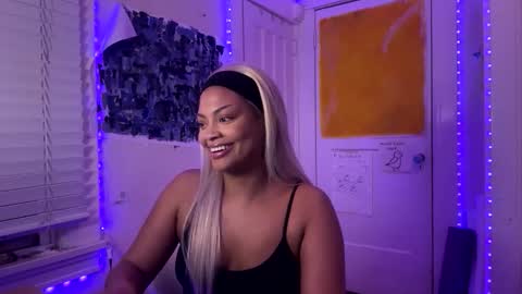 Snapshot of ariaatelier chatting on 01-06-26, 05:11 Aria Atelier online show from 01-06-26, 05:11