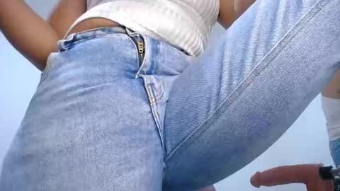 ariacoral online show from 09-20-25, 12:39