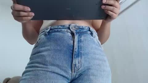 ariacoral online show from 11-06-25, 01:12