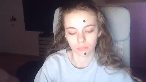 AriaCreazy online show from 04-19-26, 08:11