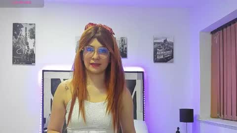 ariadeluxe online show from 10-30-25, 02:18